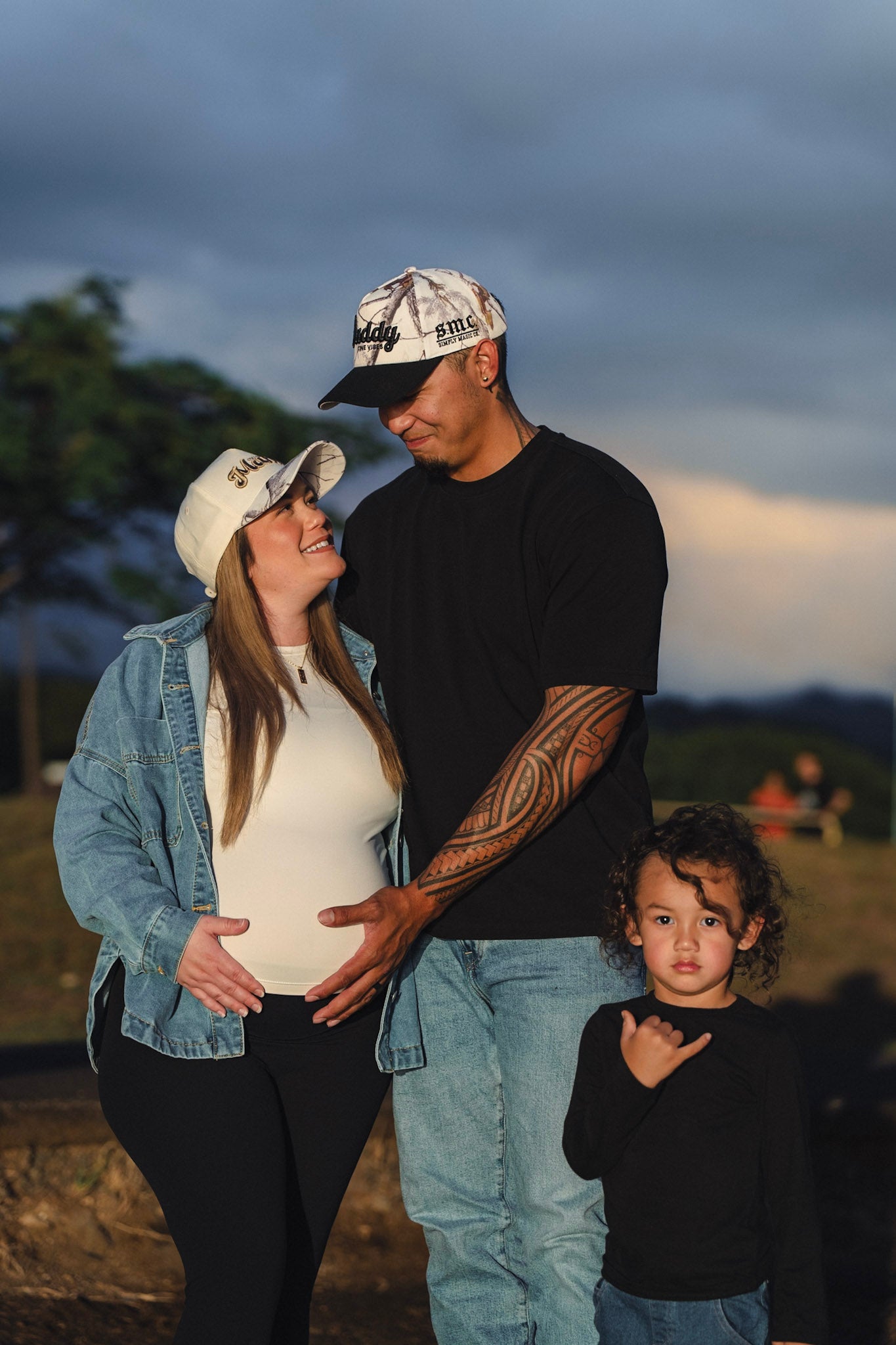 OVERSTIMULATED MAMA - Snow Camo/Cream