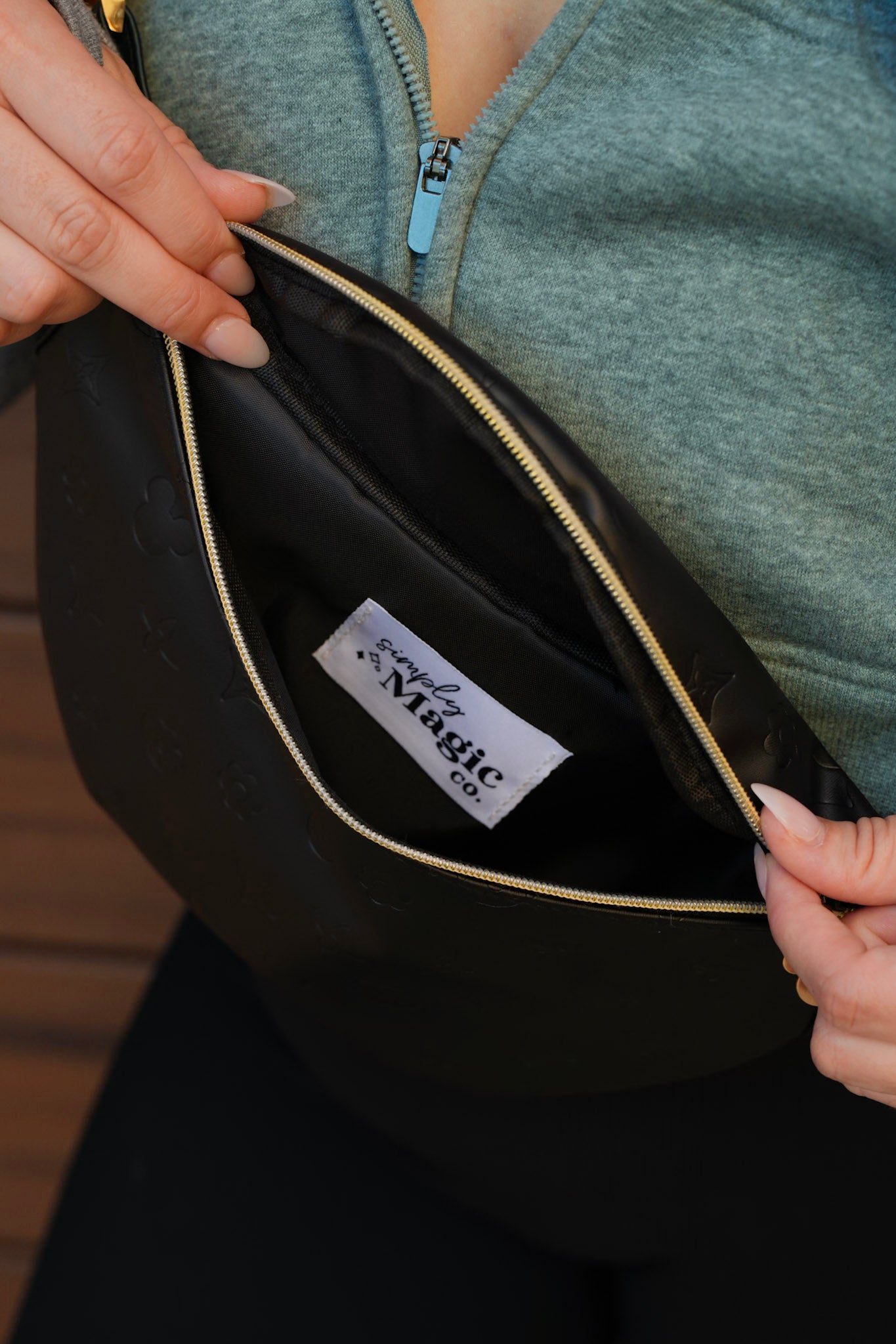 JUMBO FANNY PACK - Black Leather