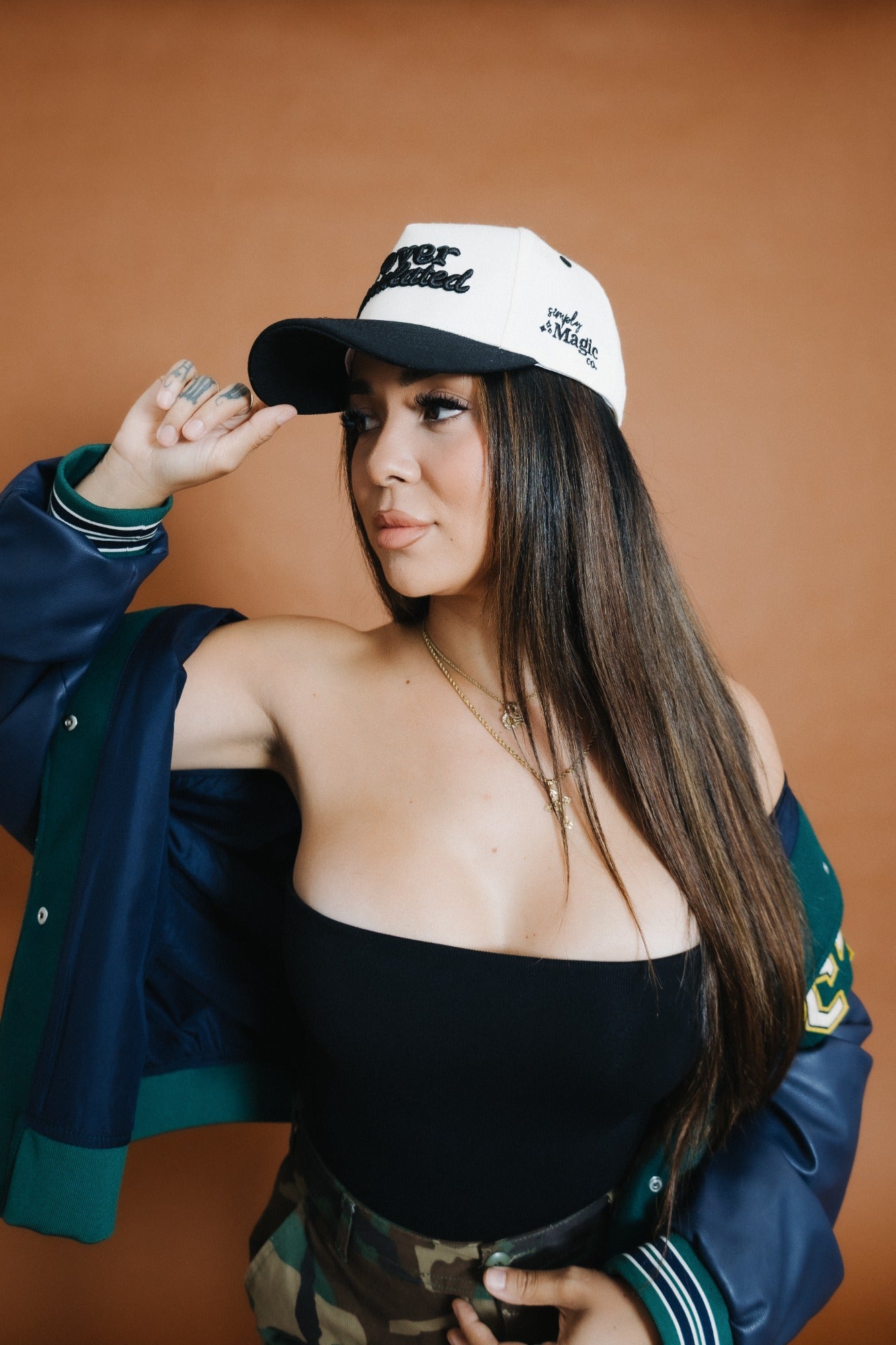 SMALL KINE OVERSTIMULATED - Cream/Black