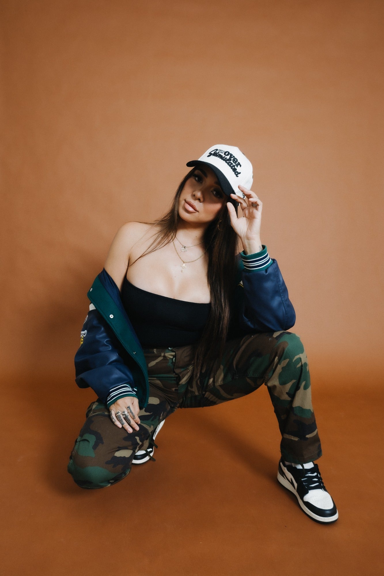 SMALL KINE OVERSTIMULATED - Cream/Black