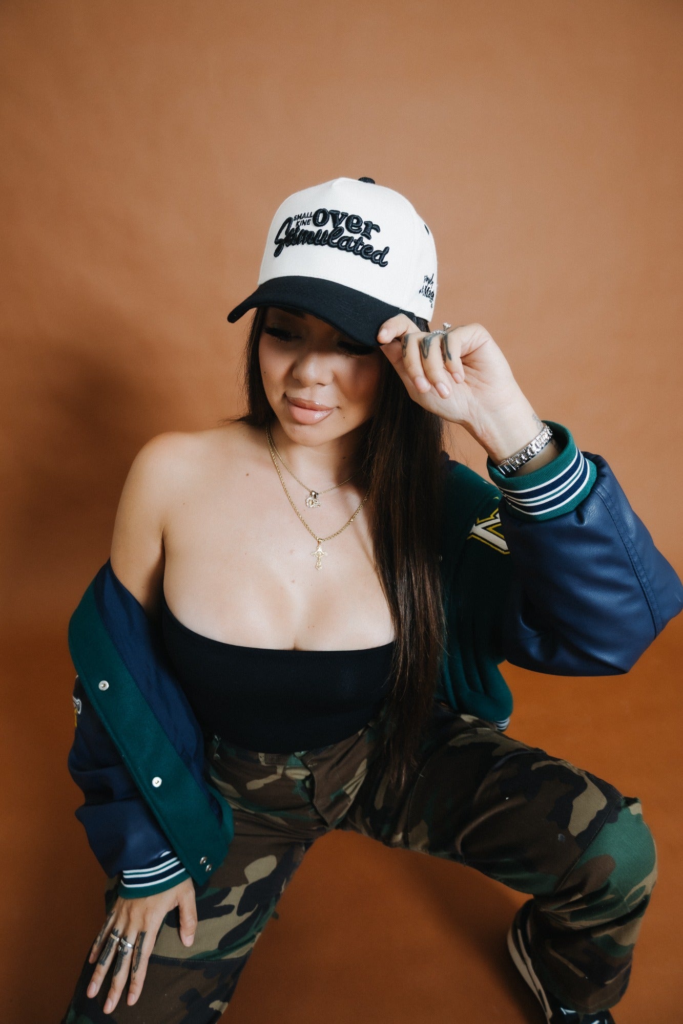 SMALL KINE OVERSTIMULATED - Cream/Black