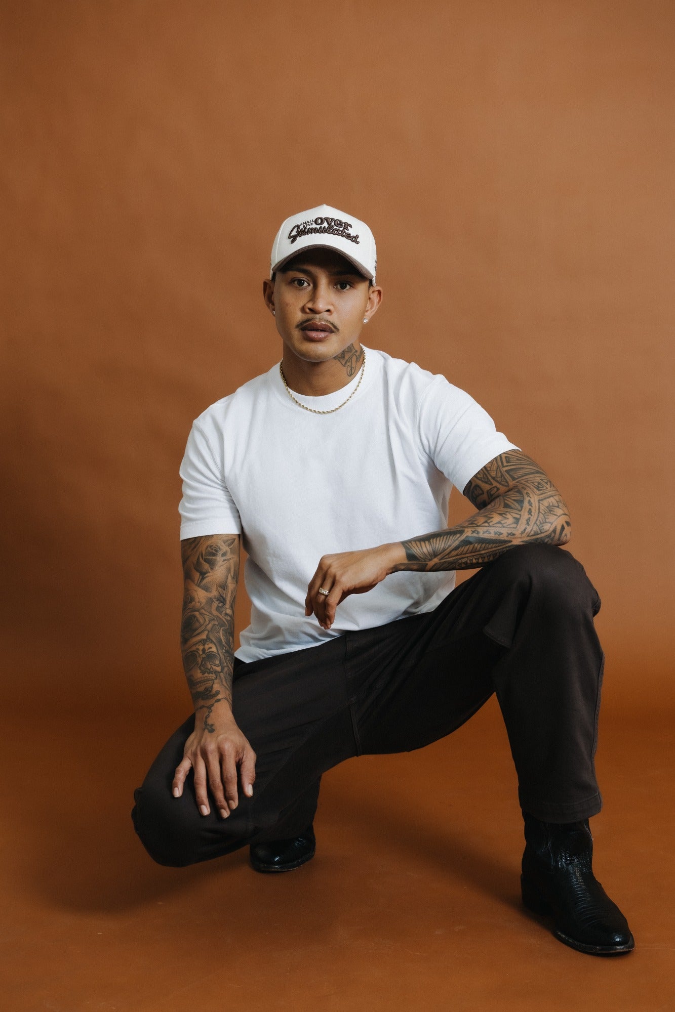 SMALL KINE OVERSTIMULATED - Cream/Brown