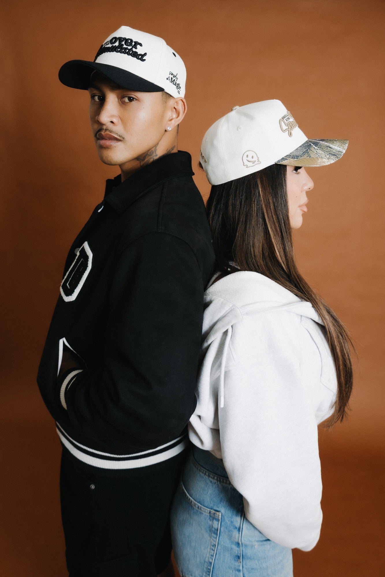 SMALL KINE OVERSTIMULATED - Cream/Black