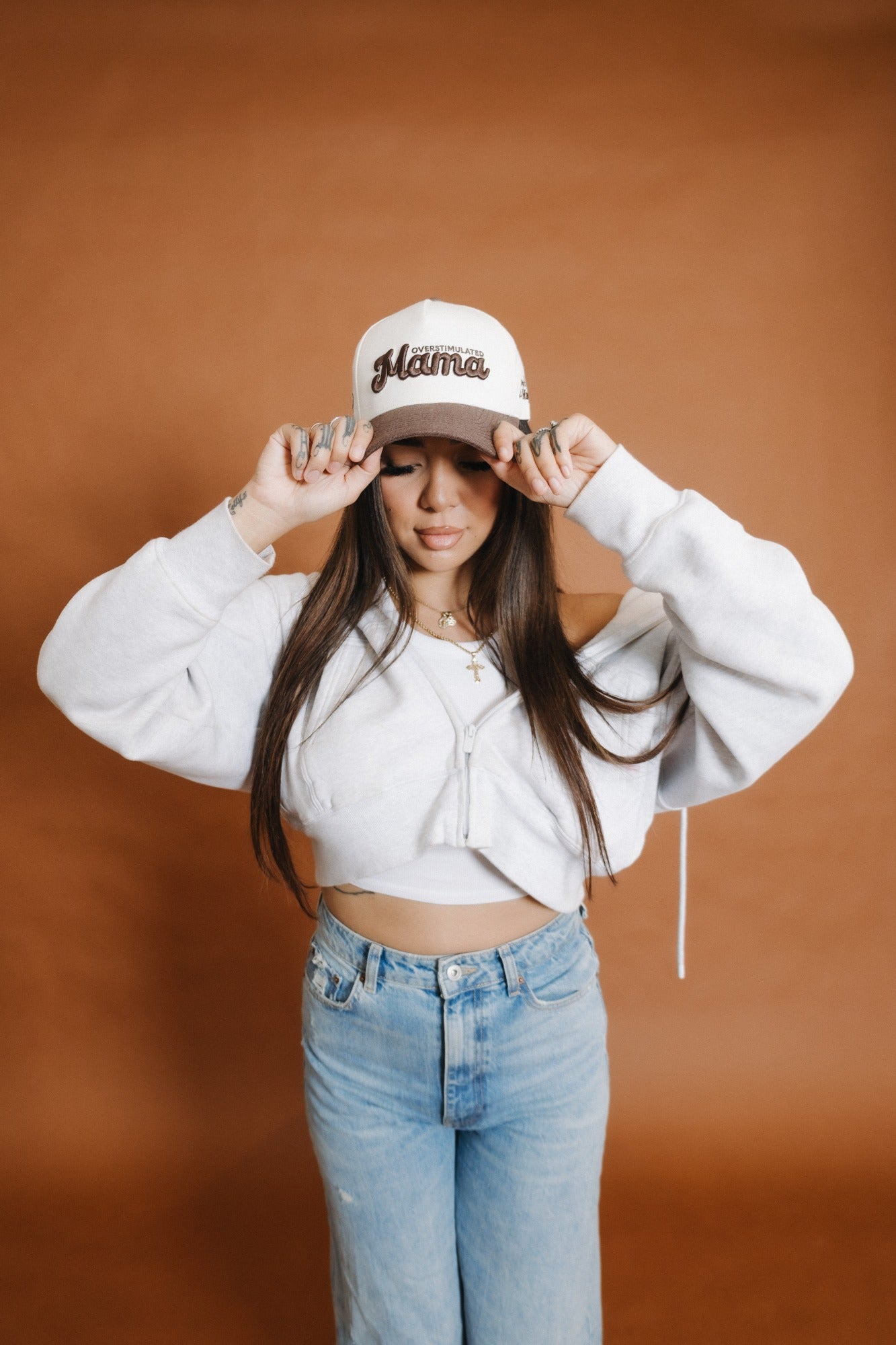 OVERSTIMULATED MAMA - Cream/Brown