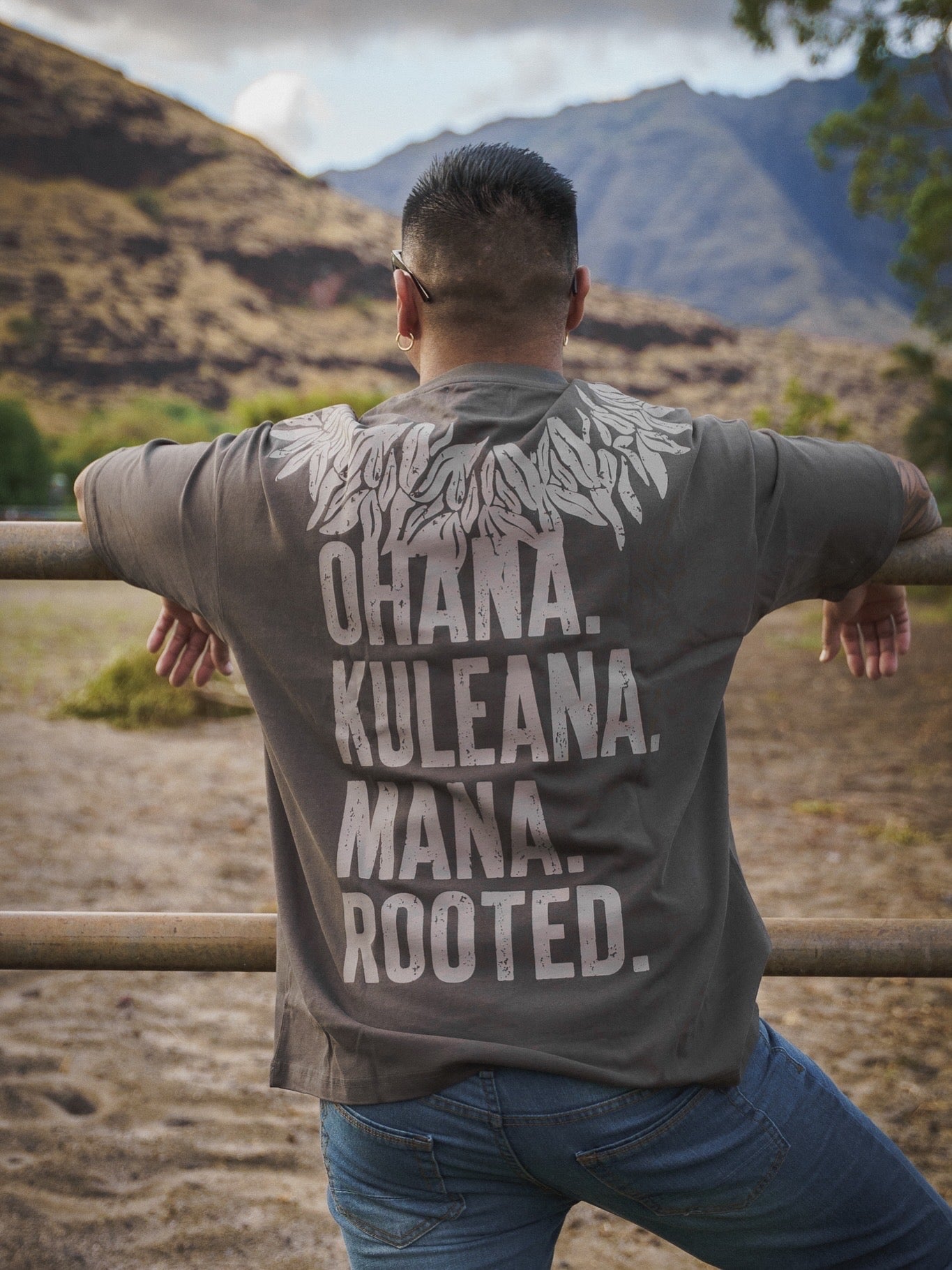 BROWN MAILE - Oversize Tee