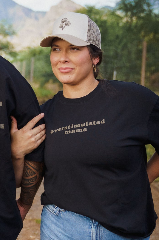 OVERSTIMULATED MAMA - Oversize Tee