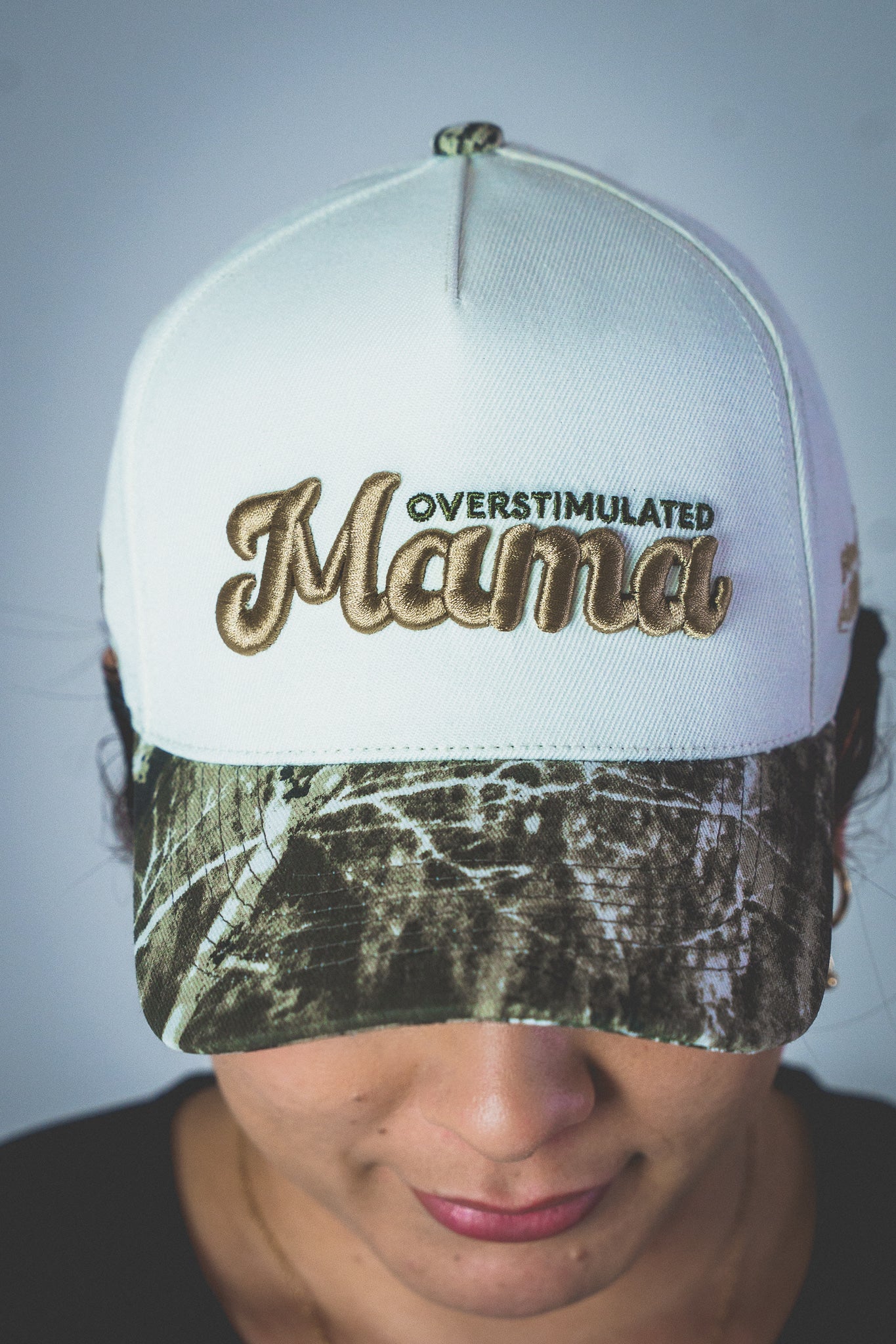 OVERSTIMULATED MAMA - Cream/Camo