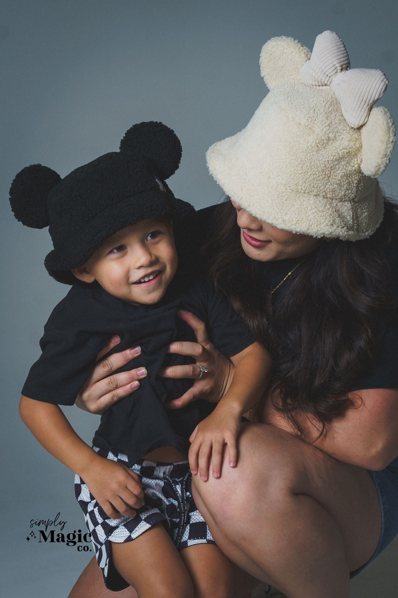 MOUSE EAR BUCKET HAT - Cream Bow Sherpa