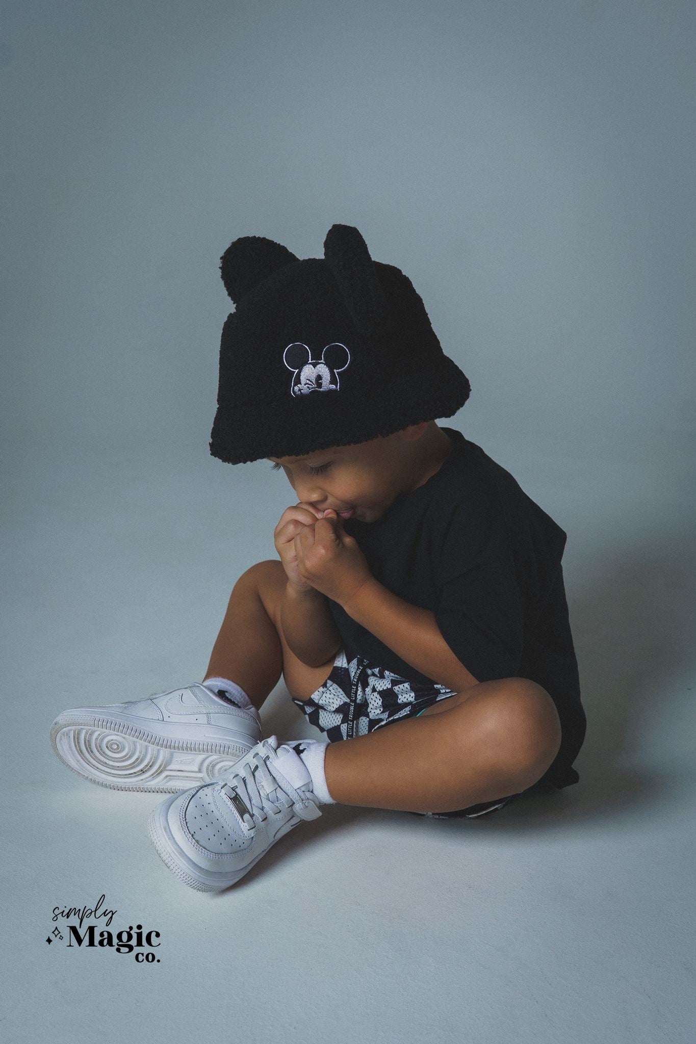 MOUSE EAR BUCKET HAT - Black Sherpa