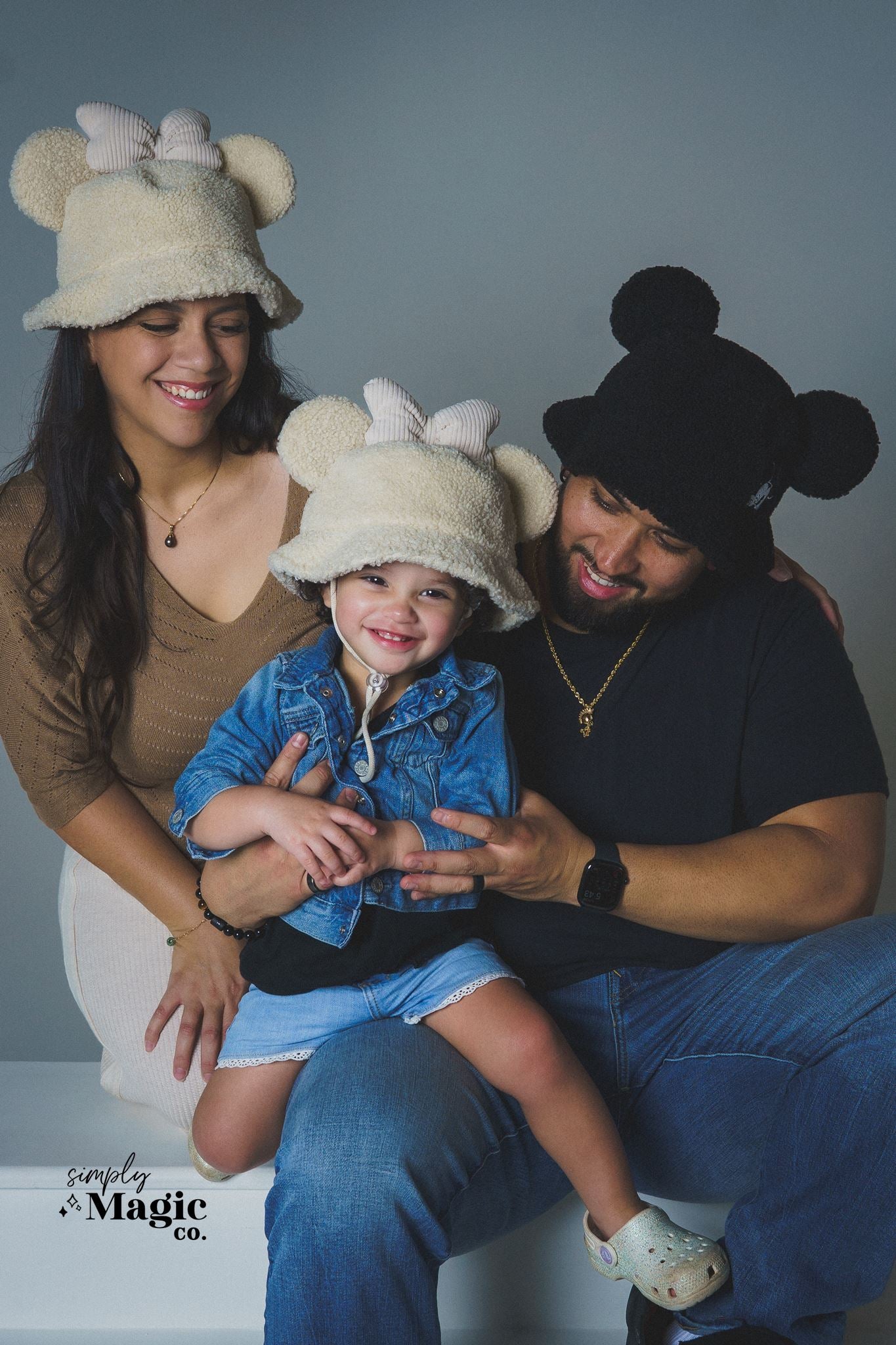 MOUSE EAR BUCKET HAT - Cream Bow Sherpa