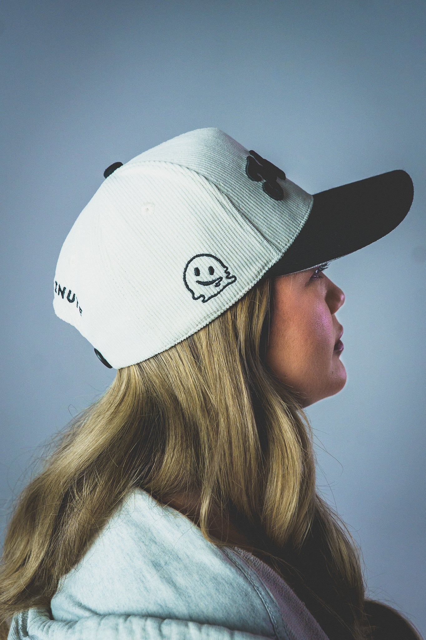 OVERSTIMULATED MAMA - Cream/Black
